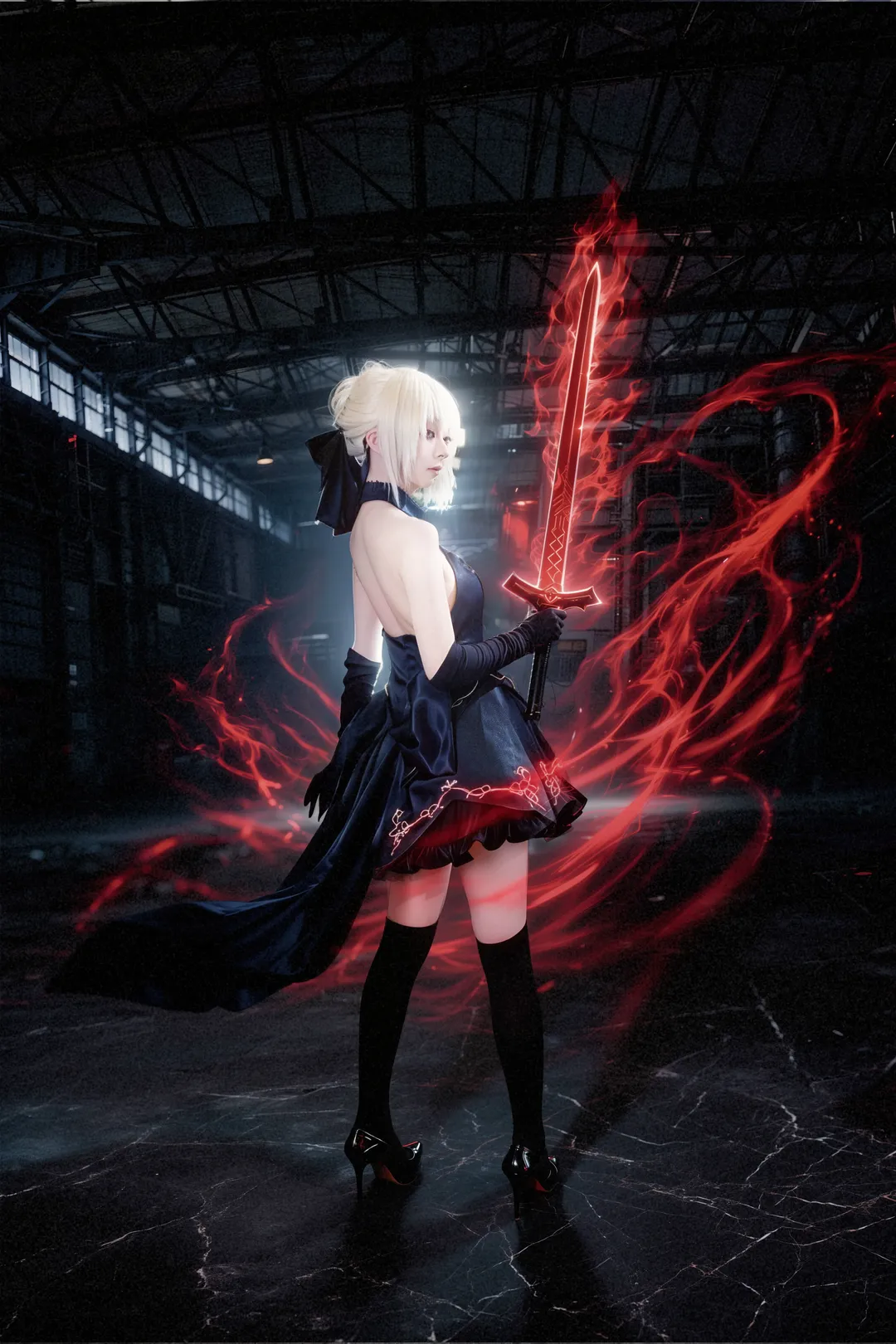 FGO, 黑丝穿搭, 黑sabercos, CJ场照, 战损风格 - 第1张