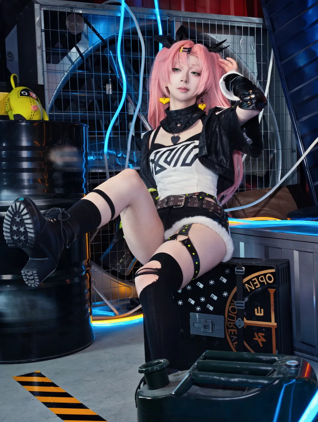 绝区零, Cosplay摄影, 赛博朋克风, 妮可cos, 长筒袜 - 第1张