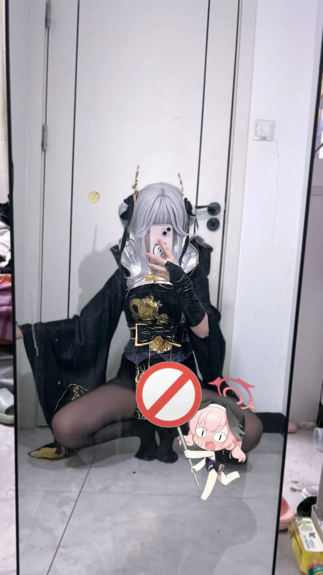 镜面自拍, 白兔布兰儿cos, 胜利女神nikke, 二次元穿搭, 黑丝cosplay - 第3张