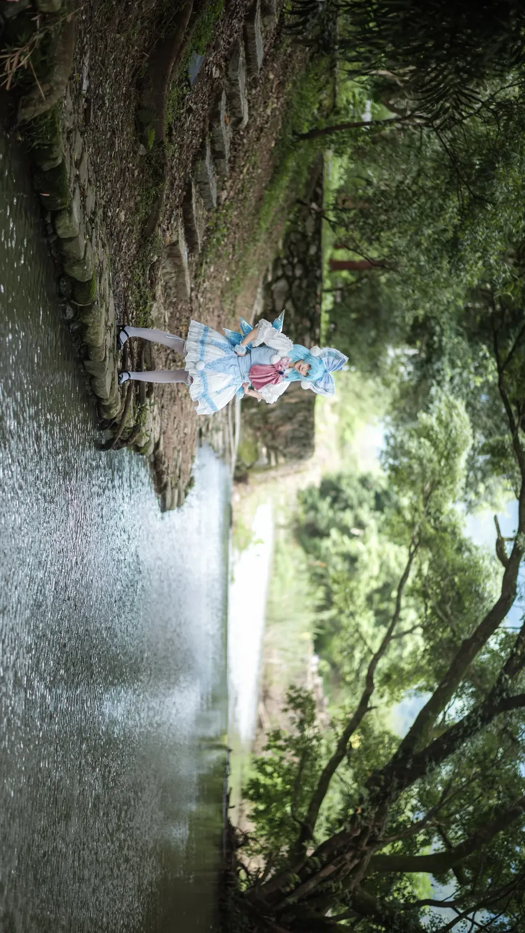 东方project, cosplay正片, 琪露诺cos, 白丝穿搭, 溪谷户外摄影 - 第9张