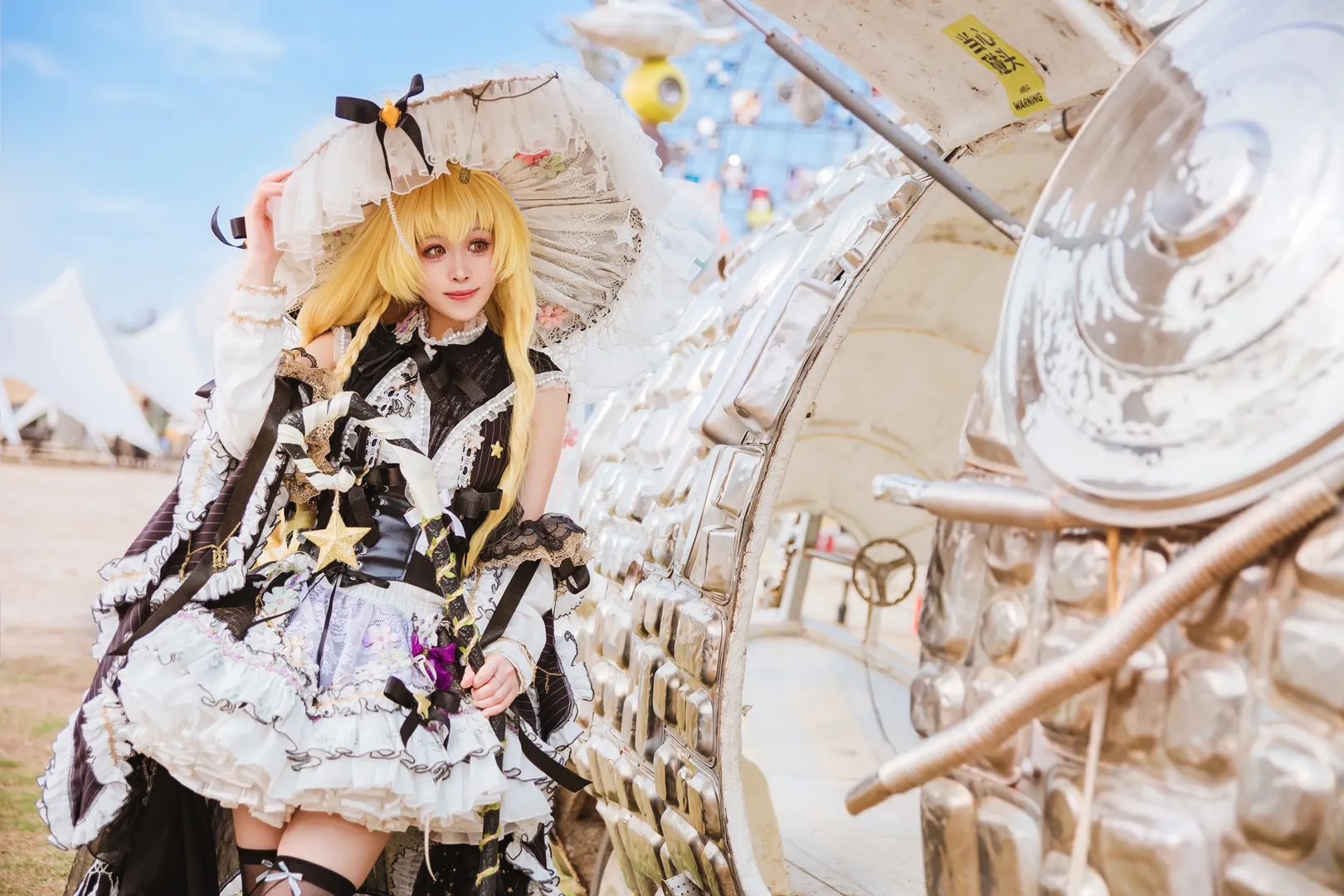Outdoor photography, Stocking outfit, Gothic Lolita, Wasteland-style portrait, Touhou Project cosplay - Image 5