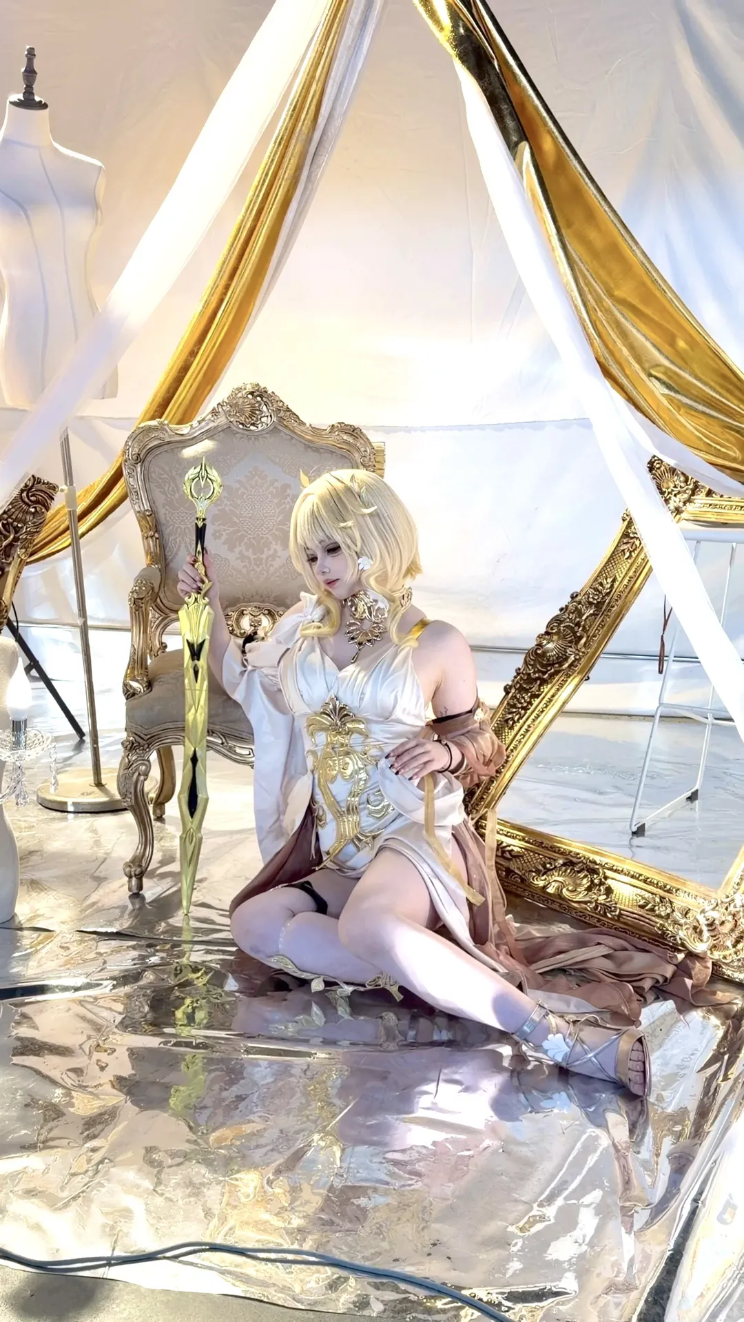 アグライア コスプレ, 崩壊：スターレイル, スタジオ撮影, コスプレの舞台裏, ゴールド系衣装 - 4枚目