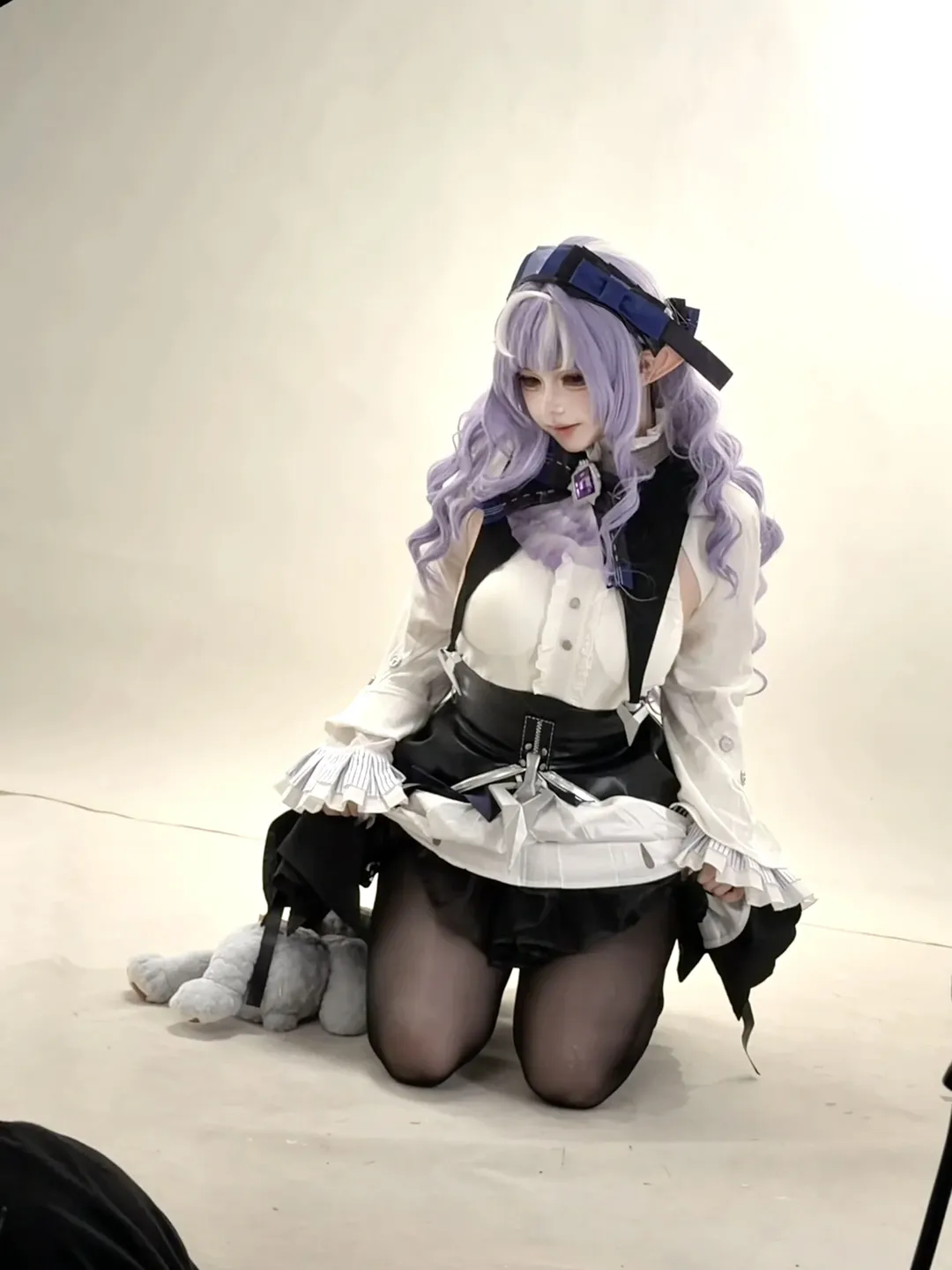 Zenless Zone Zero, Vivian cosplay, Elf ears cosplay, Black tights outfit, Maid outfit cosplay