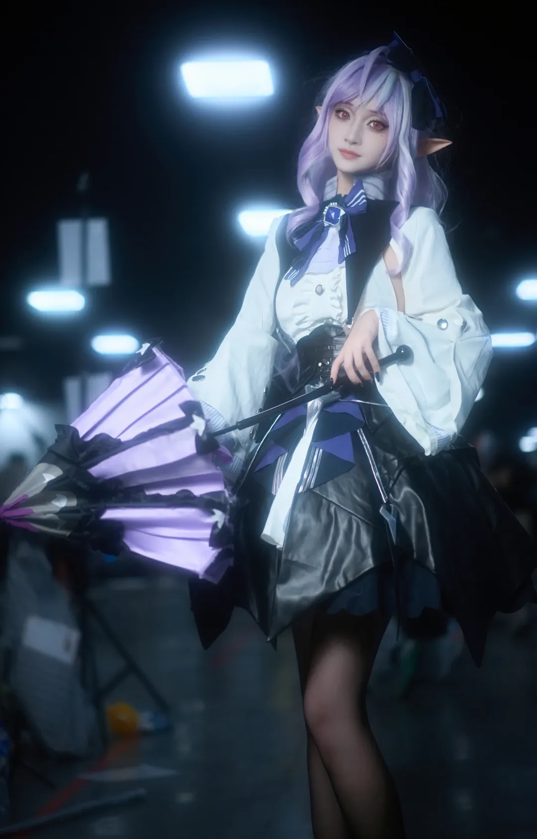 Zenless Zone Zero, Vivian cosplay, Convention photos, Black tights outfit, CHCC Anime Convention - Image 2