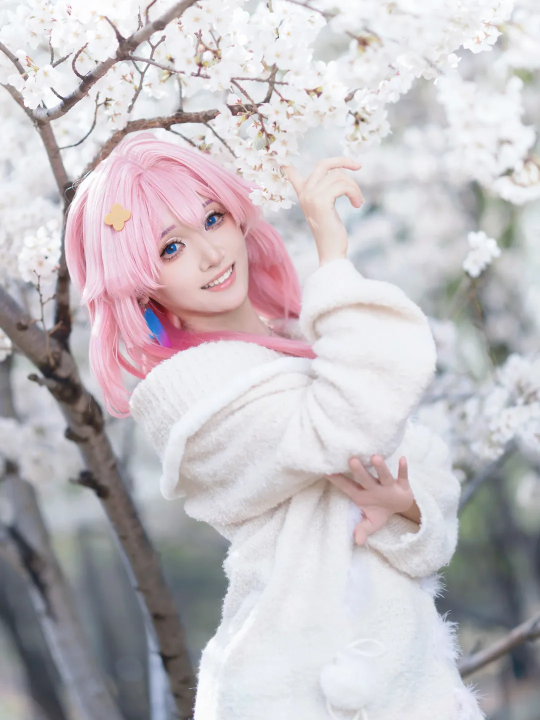 Honkai: Star Rail, March 7th cosplay, Anime-style fashion, Sakura Photograph, Sweet girl - Image 2