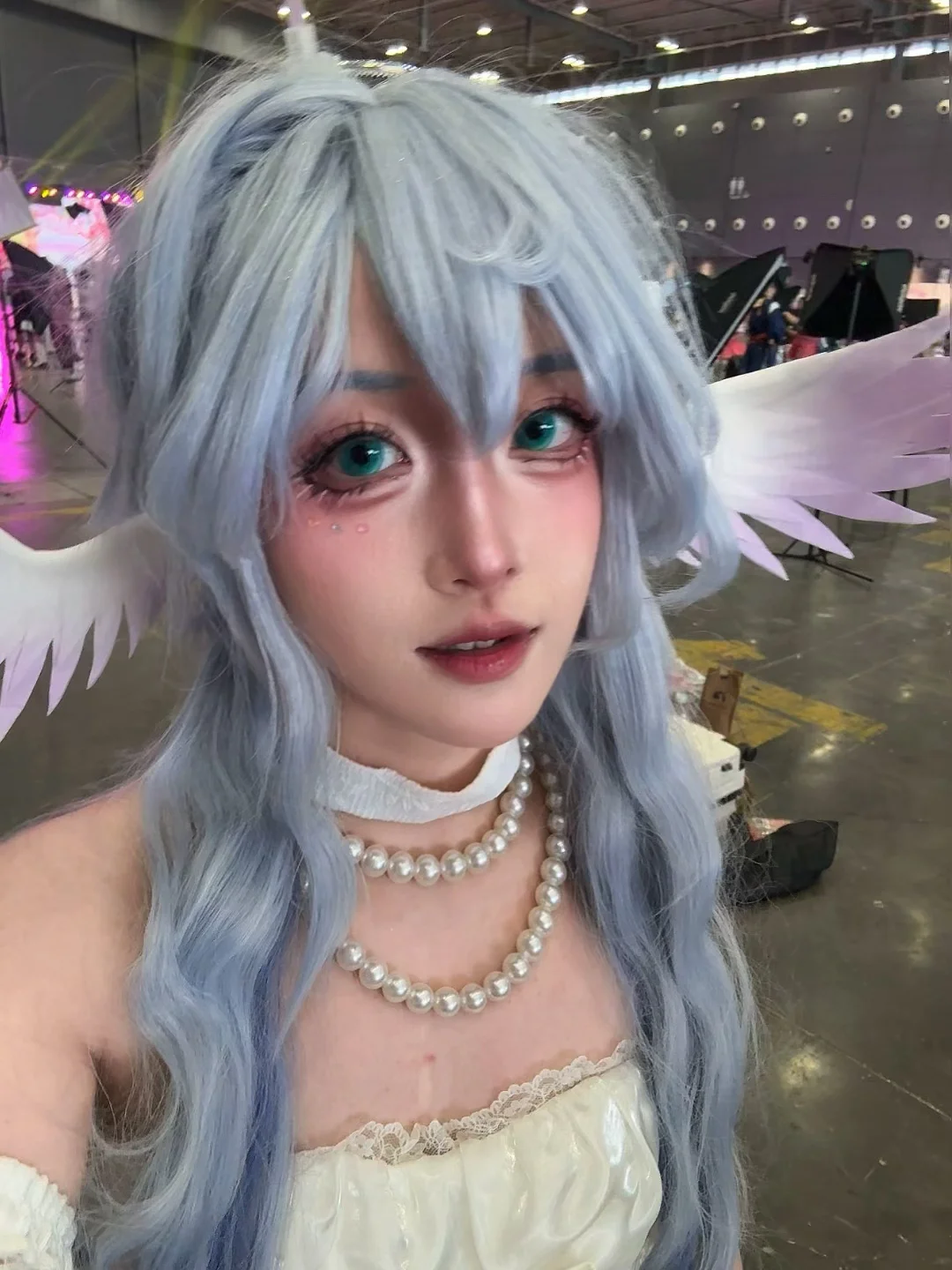 漫展返图, 知更鸟cos, 长沙漫展, 萌卡漫展, 白礼服cosplay