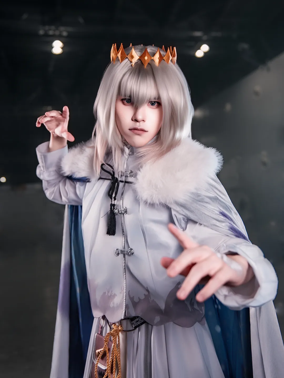 漫展返图, 漫展场照, FGO, 奥伯龙cos, 银发男装