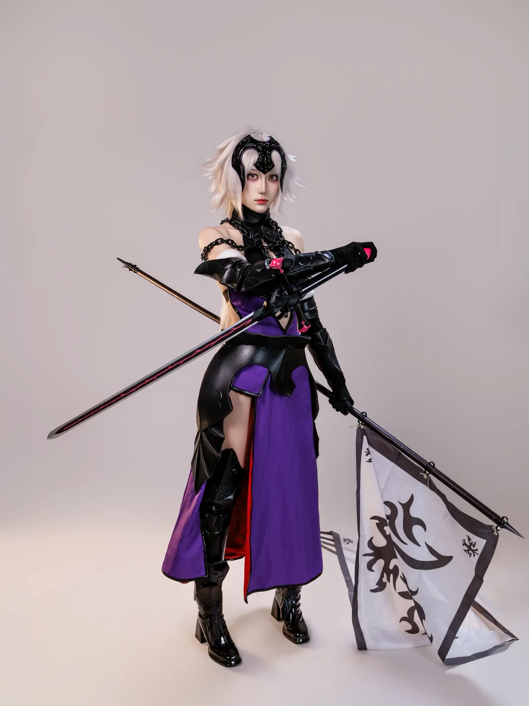 cosplay, Fate/Grand Order, 黑贞德cos, 银发, 丝袜 - 第1张