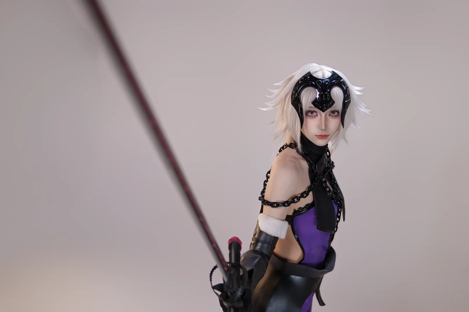 cosplay, Fate/Grand Order, 黑贞德cos, 银发, 丝袜 - 第7张