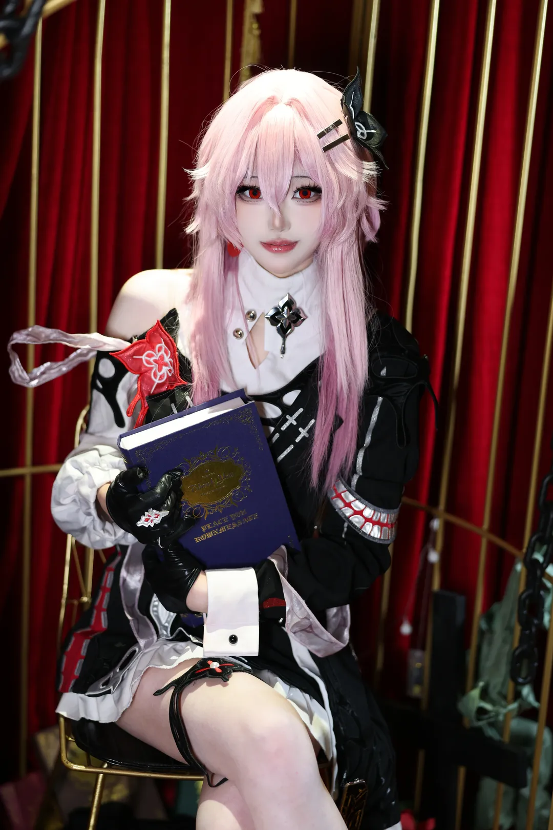 崩坏星穹铁道, 二次元Cosplay, 长夜月cos, 红瞳粉发, Coser摄影