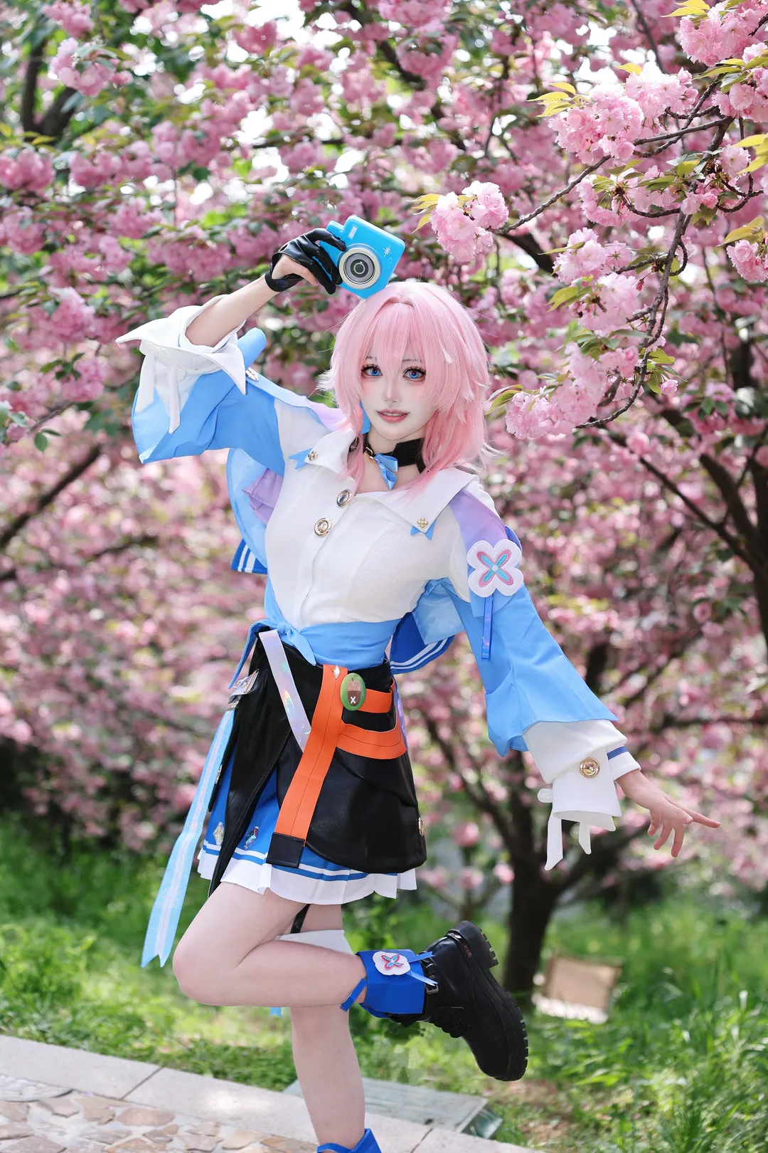 二次元少女, 崩壞星穹鐵道, 三月七cos, 櫻花外景, cosplay攝影