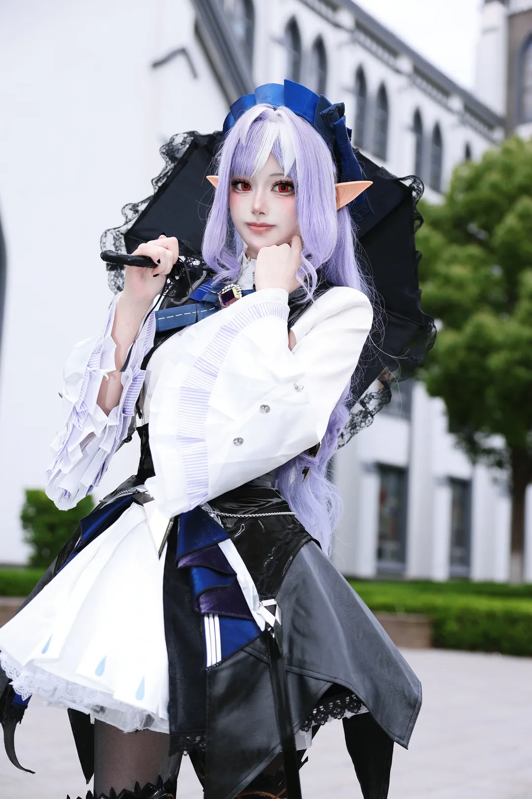 Zenless Zone Zero, Vivian cosplay, Cosplay photography, Anime-style fashion, Convention outdoor photoshoot - Image 2