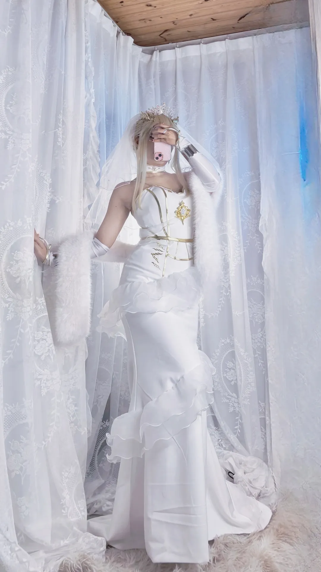 Fate/Grand Order, Altria cosplay, Gorgeous gown, Lartoria cosplay, Homemade cosplay costume - Image 3
