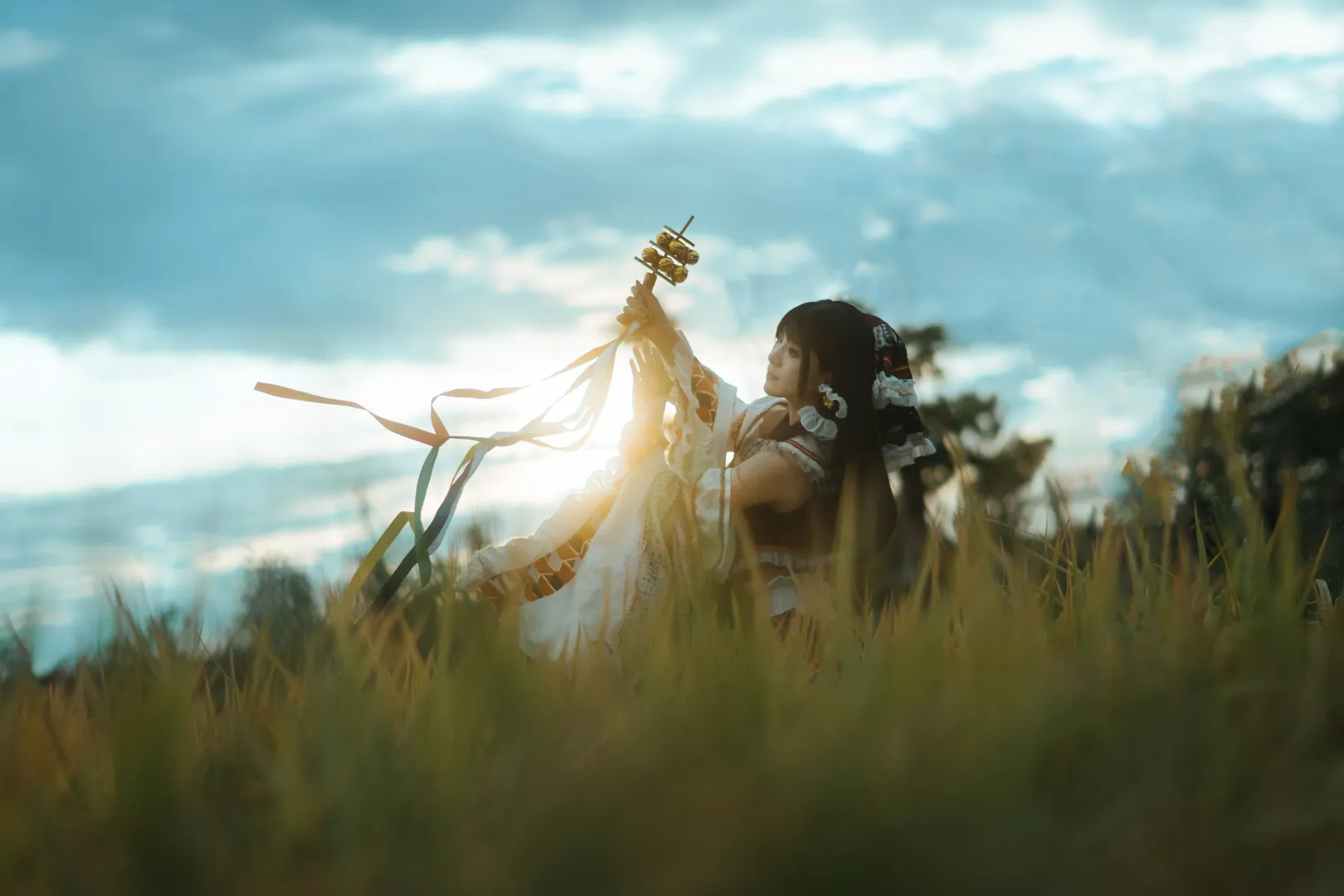 东方Project, 灵梦cos, 台风天拍摄, 稻田氛围感, 户外逆光写真