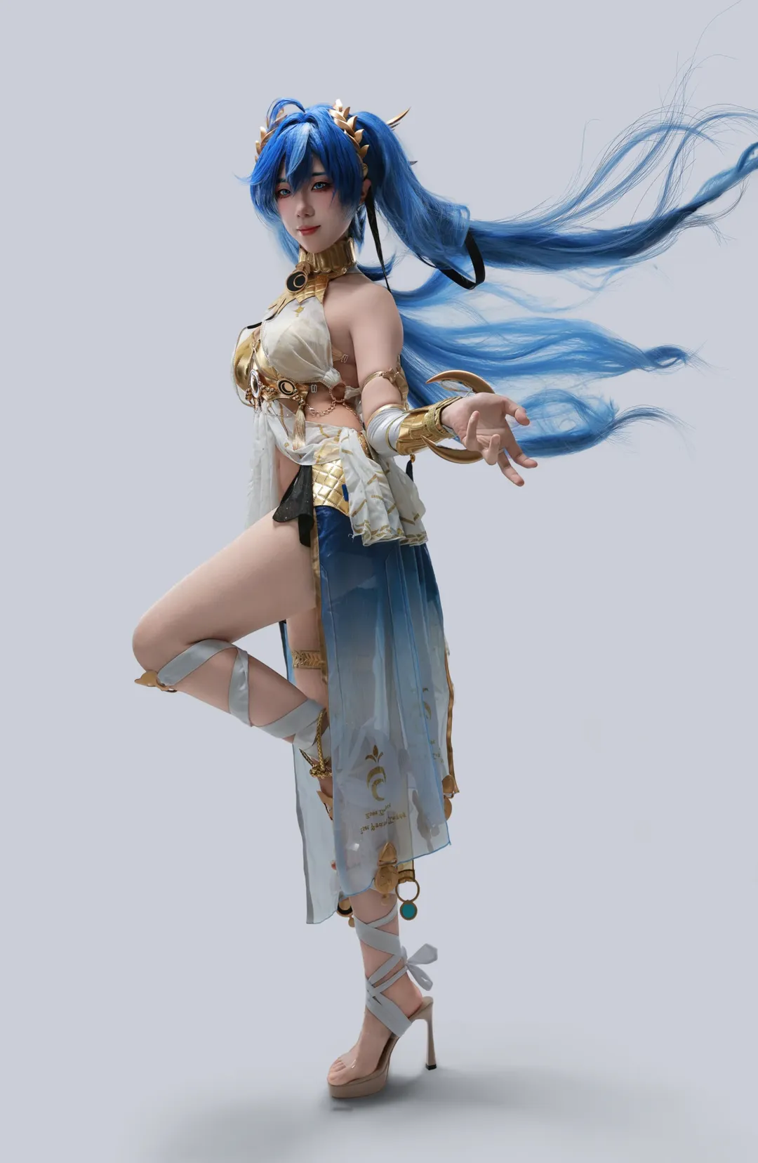 尤诺cos, 游戏角色扮演, 棚拍人像, 蓝发异域风, 高跟造型