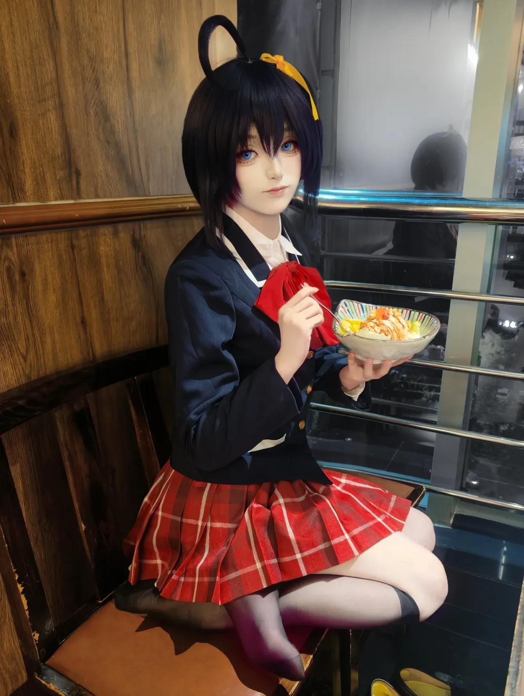 中二病也要谈恋爱, 二次元日常, 外景cosplay, 小鸟游六花cos, 白丝腿环穿搭 - 第2张