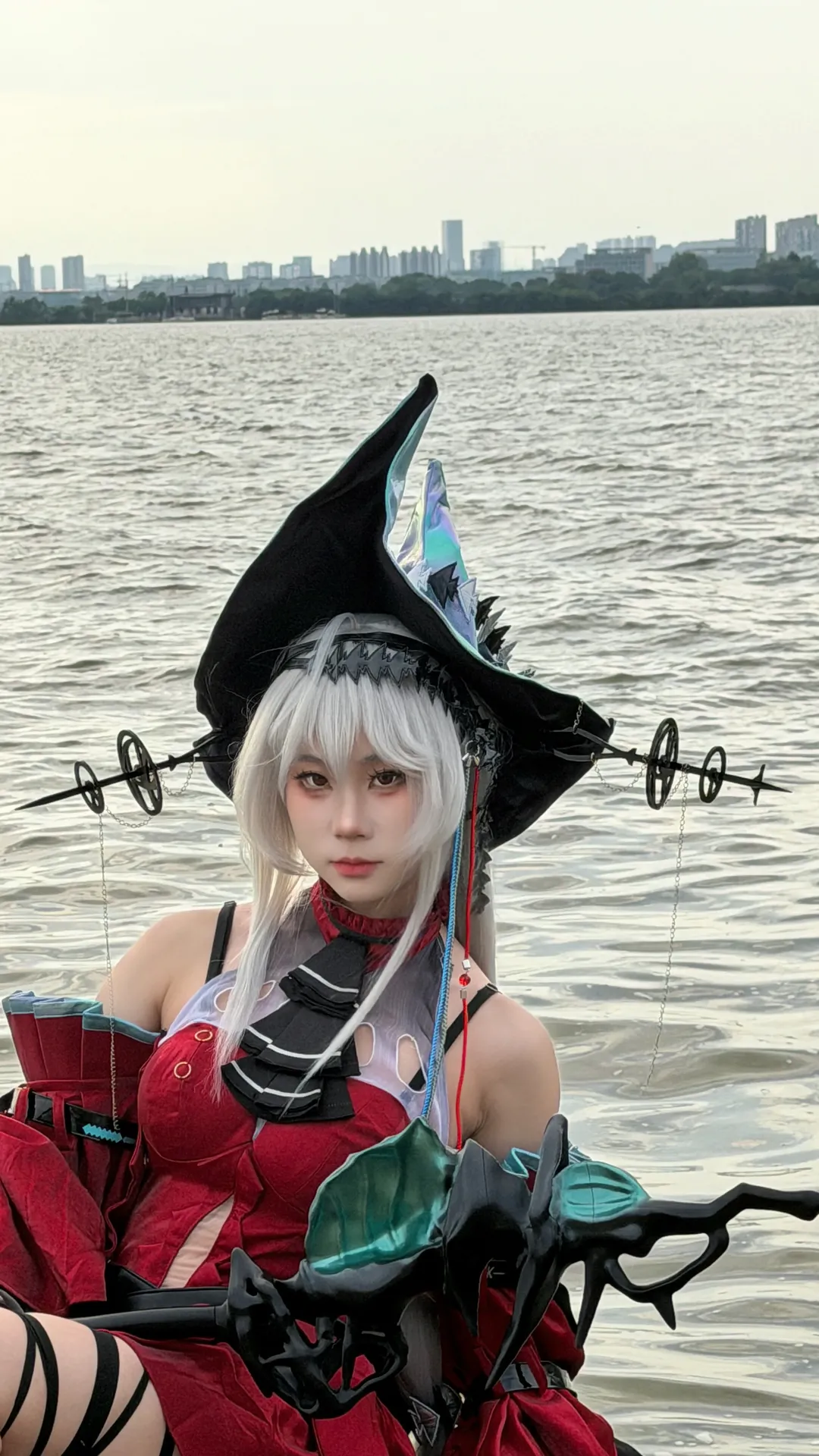 コスプレ, アークナイツ, 二次元ファッション, 水辺撮影, 濁心スカジ コスプレ - 2枚目