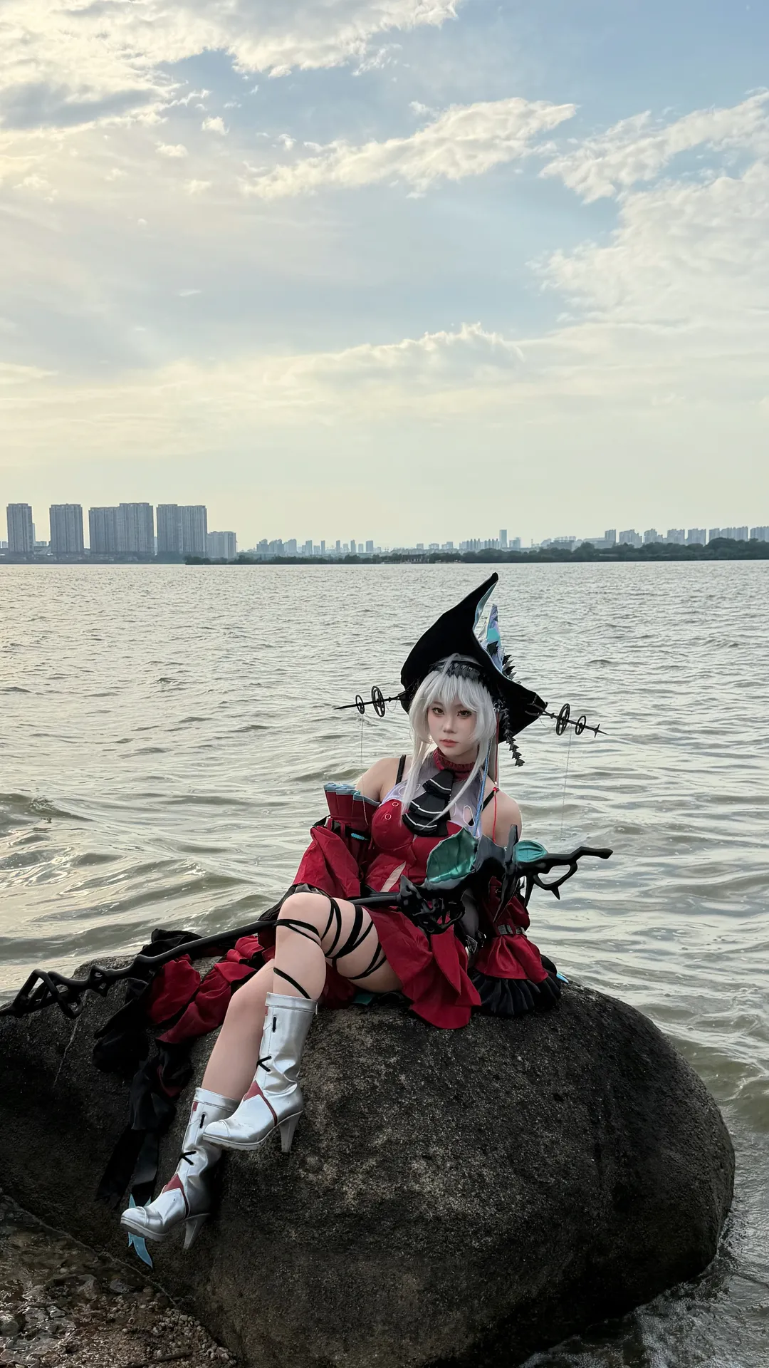 cosplay, 明日方舟, 二次元穿搭, 水边摄影, 浊心斯卡蒂cos