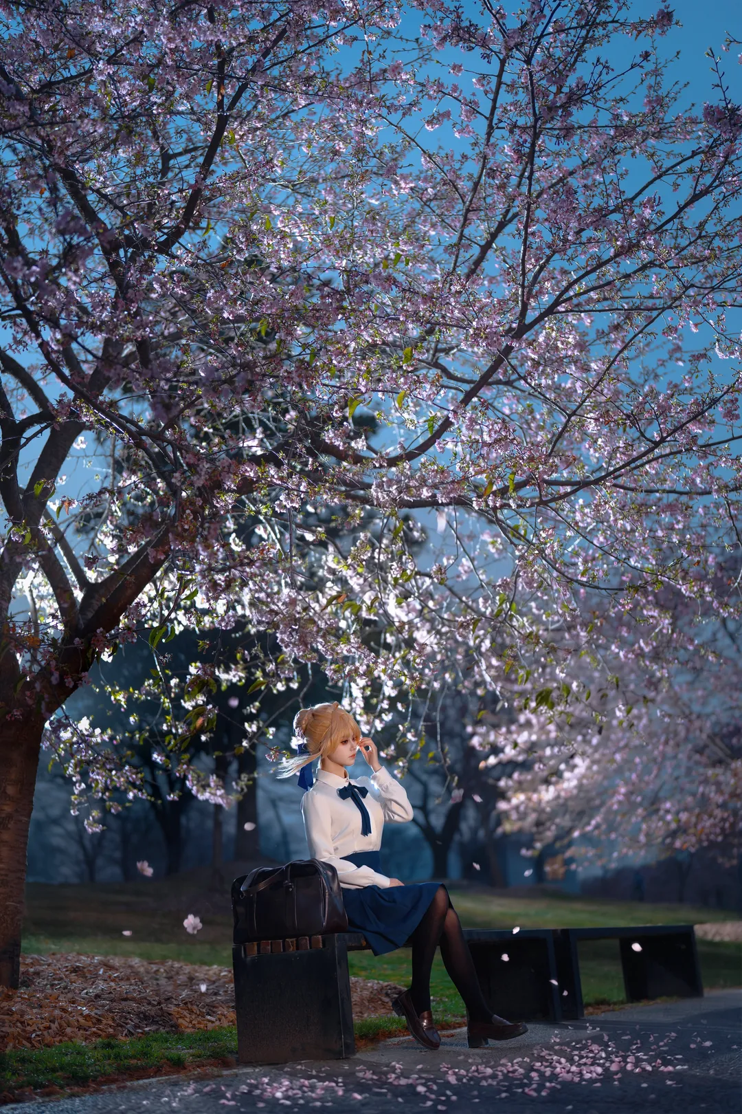 二次元摄影, Fate/Grand Order, 阿尔托莉雅cos, 樱花写真, 丝袜cosplay