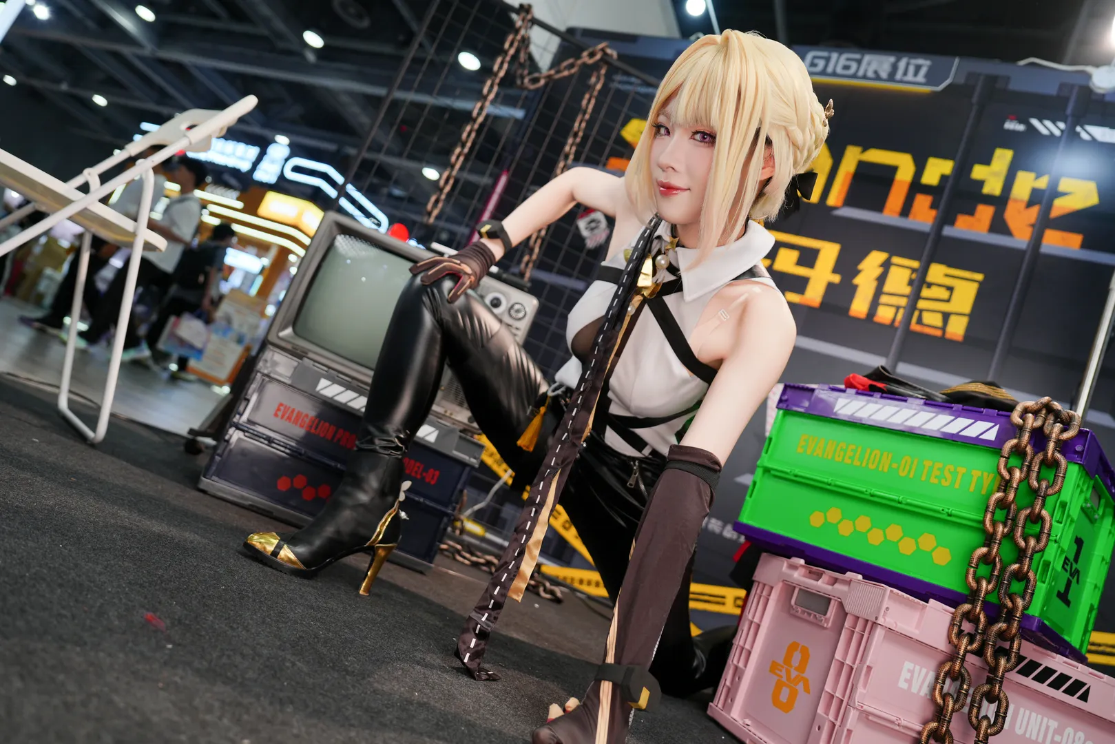 絕區零, cosplay, 漫展返圖, 伊芙琳cos, 皮褲穿搭 - 第16張