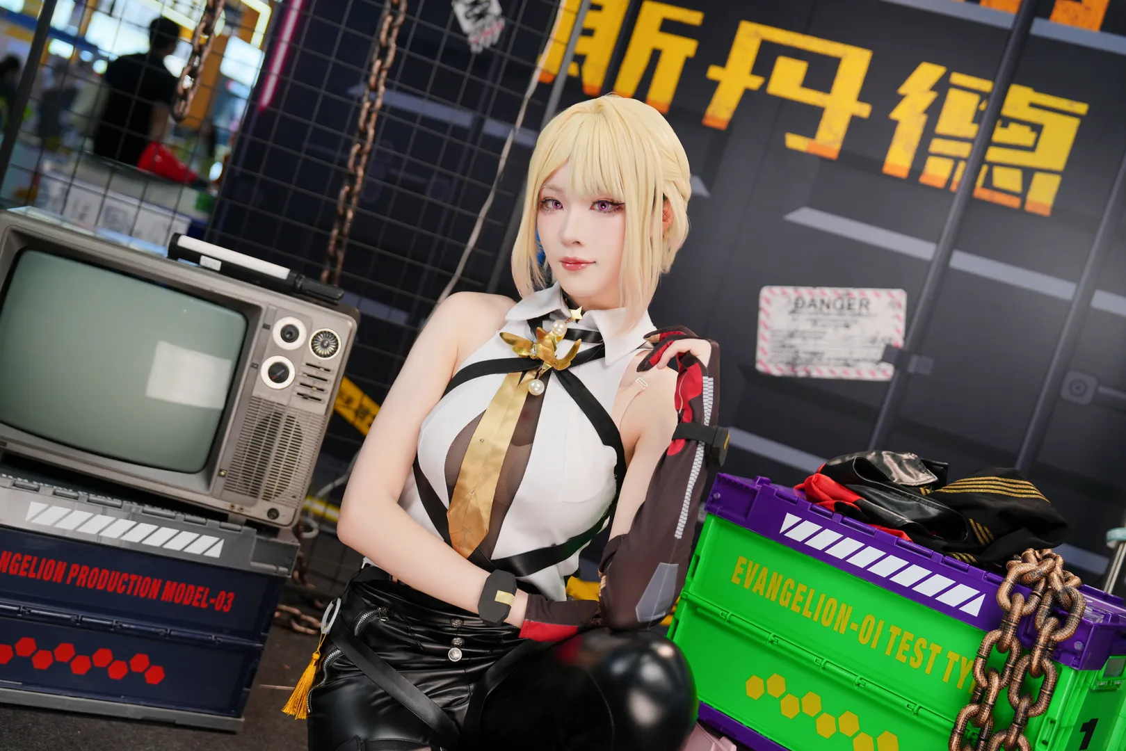 絕區零, cosplay, 漫展返圖, 伊芙琳cos, 皮褲穿搭 - 第7張