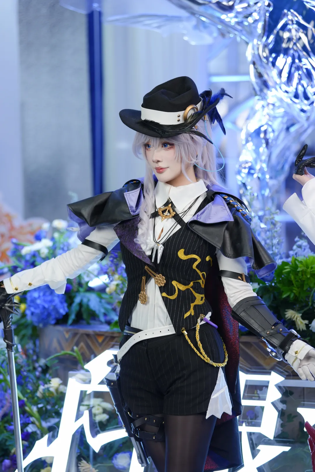 ホタルACGエキスポ, 白銀の城, 白銀の城の探偵コスプレ, 探偵風コスプレ, 黒ストッキングコーデコスプレ - 3枚目
