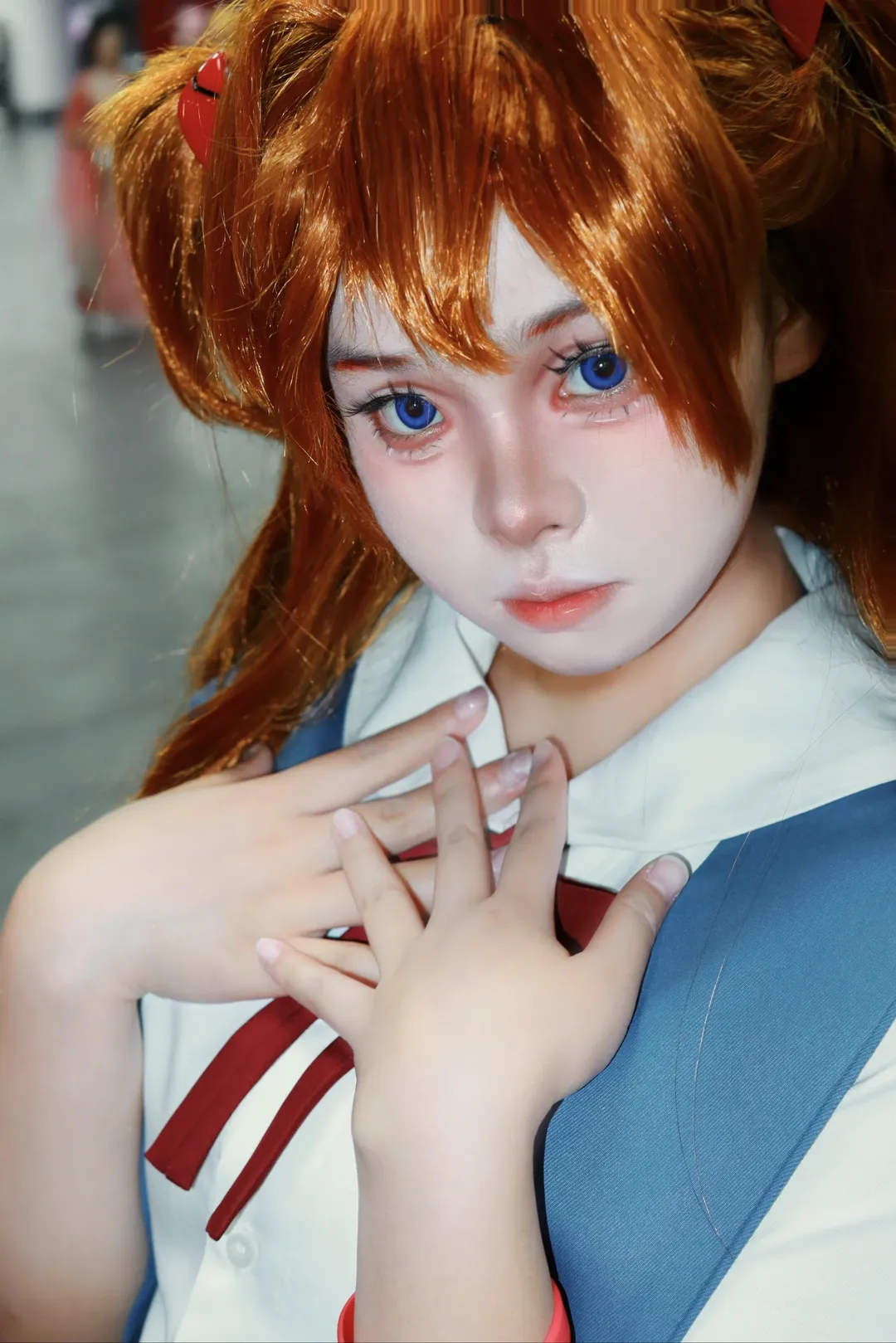 明日香cos, 新世纪福音战士, cosplay场照, 双马尾, 蓝白校服 - 第4张