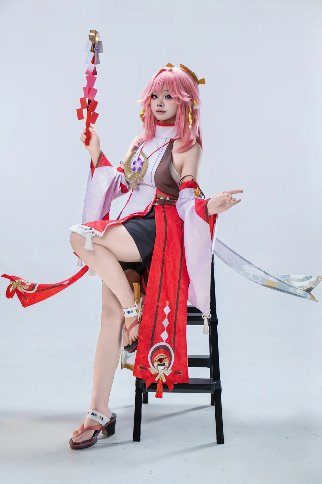 Genshin Impact, Studio shoot, Yae Miko cosplay, Cosplay photography, Japanese style outfit