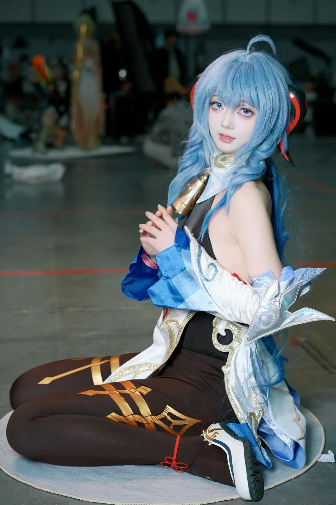原神, 甘雨cos, 漫展返圖, 藍髮假髮, 絲襪穿搭