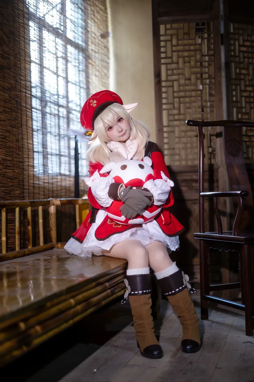 原神, クレー コスプレ, 白ストッキング, 原神コスプレ, ドードーコぬいぐるみ - 8枚目