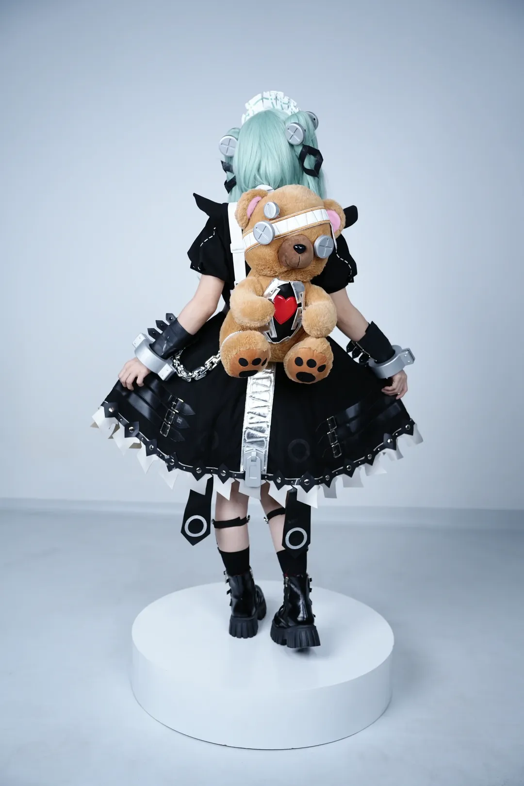 ゼンレスゾーンゼロ, コリン・ウィックス コスプレ, メカメイドコスプレ, テディベアの小道具, コスプレ衣装レンタル - 4枚目
