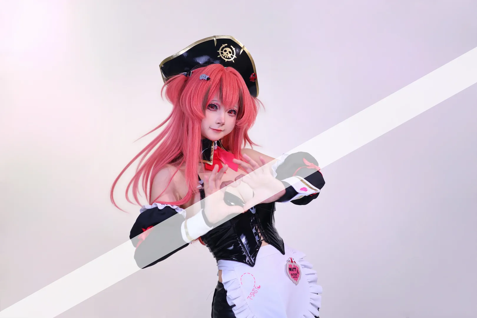 马斯特cos, 胜利女神, 女仆装cos, 粉发cosplay, 海盗风cos