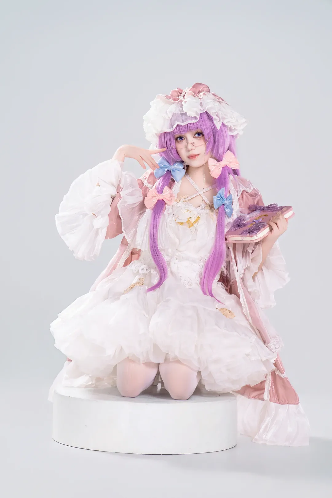 二次元少女, 东方Project, 白棚写真, 帕秋莉诺蕾姬cos, 白丝裤袜 - 第5张