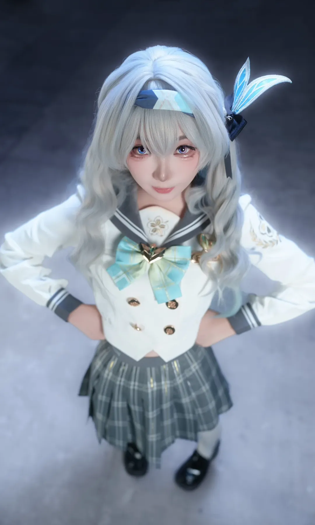 Honkai: Star Rail, Convention photos, Firefly cosplay, Sailor suit, White stockings - Image 1