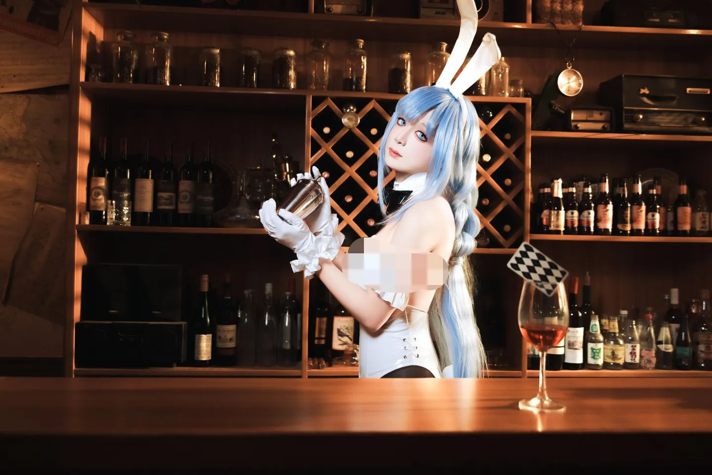 コスプレ, アズールレーン, バニーガール, ヤヌス コスプレ, バーカウンター撮影 - 2枚目