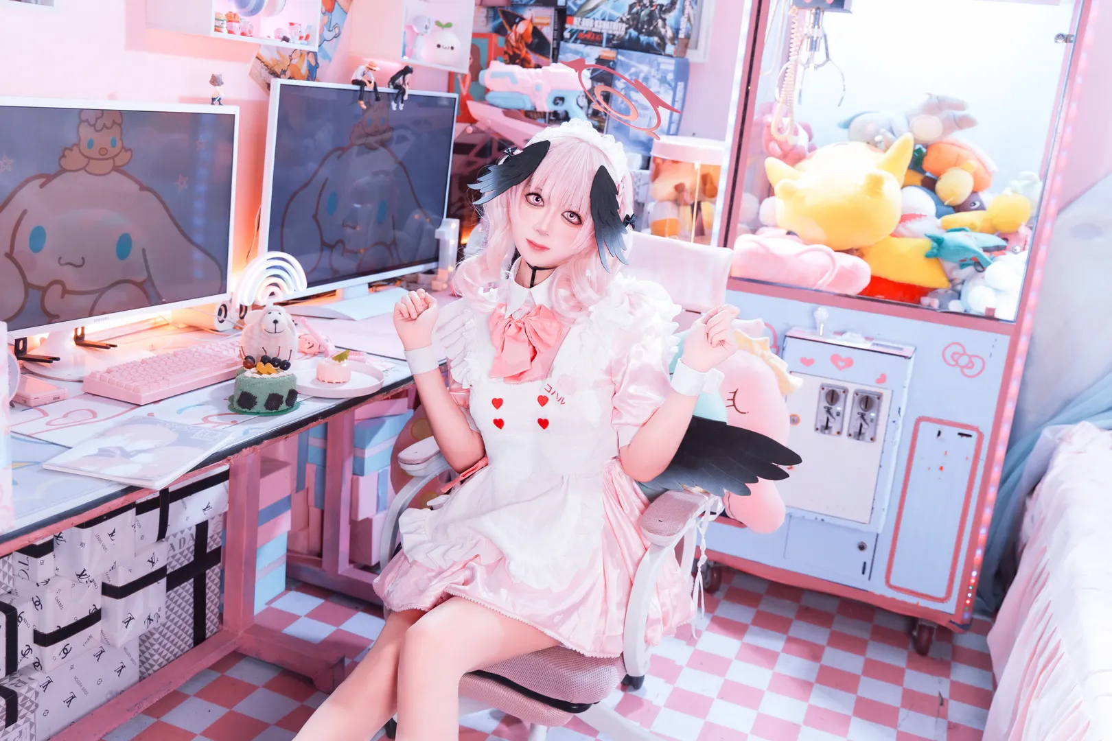 蔚蓝档案, 下江小春cos, 蔚蓝档案cos, 粉系少女, 天使女仆装