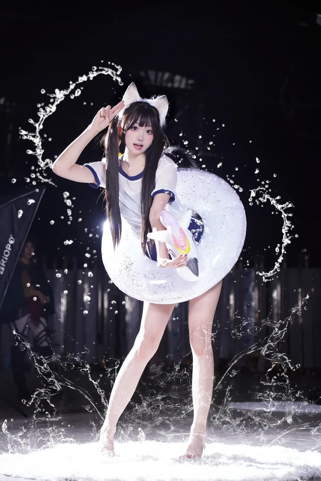 NARAKA: BLADEPOINT, Anime convention cosplay, Kurumi Tsuchimikado cosplay, Taiyuan Comic Con, Water splash effects - Image 1