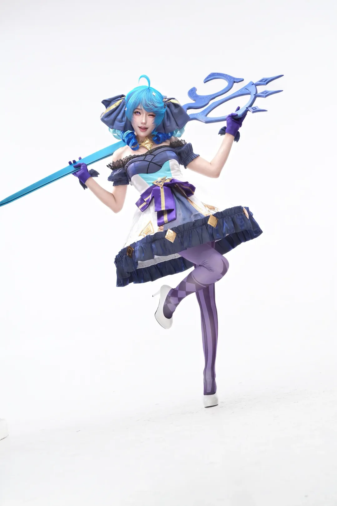 cosplay, 英雄联盟, 格温cos, 紫色丝袜, 动态感正片 - 第10张
