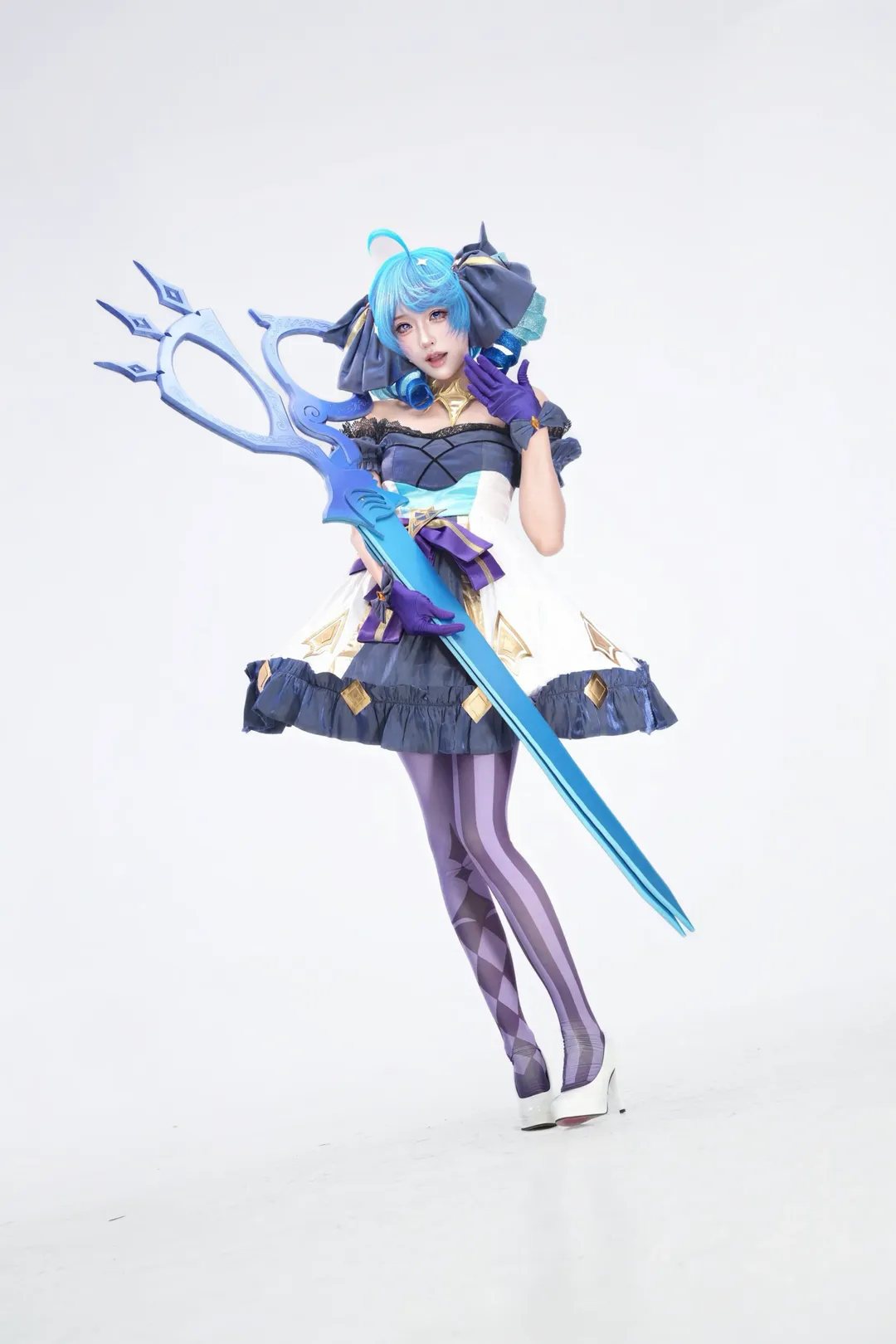 cosplay, 英雄联盟, 格温cos, 紫色丝袜, 动态感正片 - 第4张