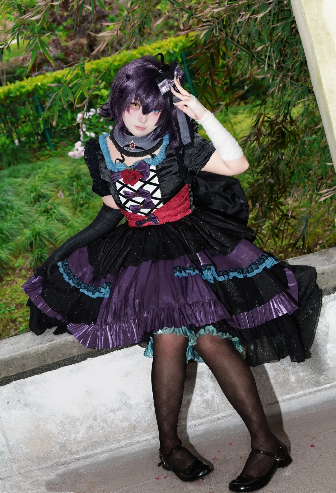 中二病也要谈恋爱, 二次元cosplay, 小鸟游六花cos, 蔷薇礼服还原, 异色瞳妆造 - 第2张