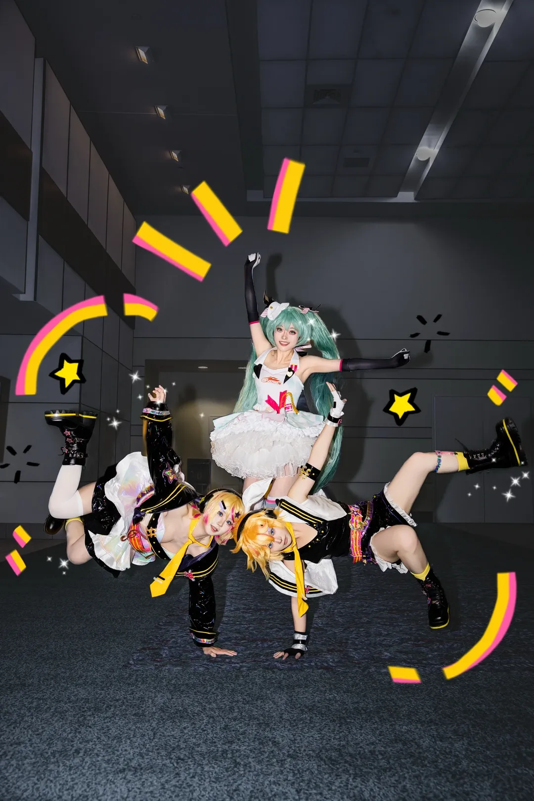 初音未来cos, 丝袜穿搭, Vocaloid, 喵斯快跑, 镜音双子cos - 第2张