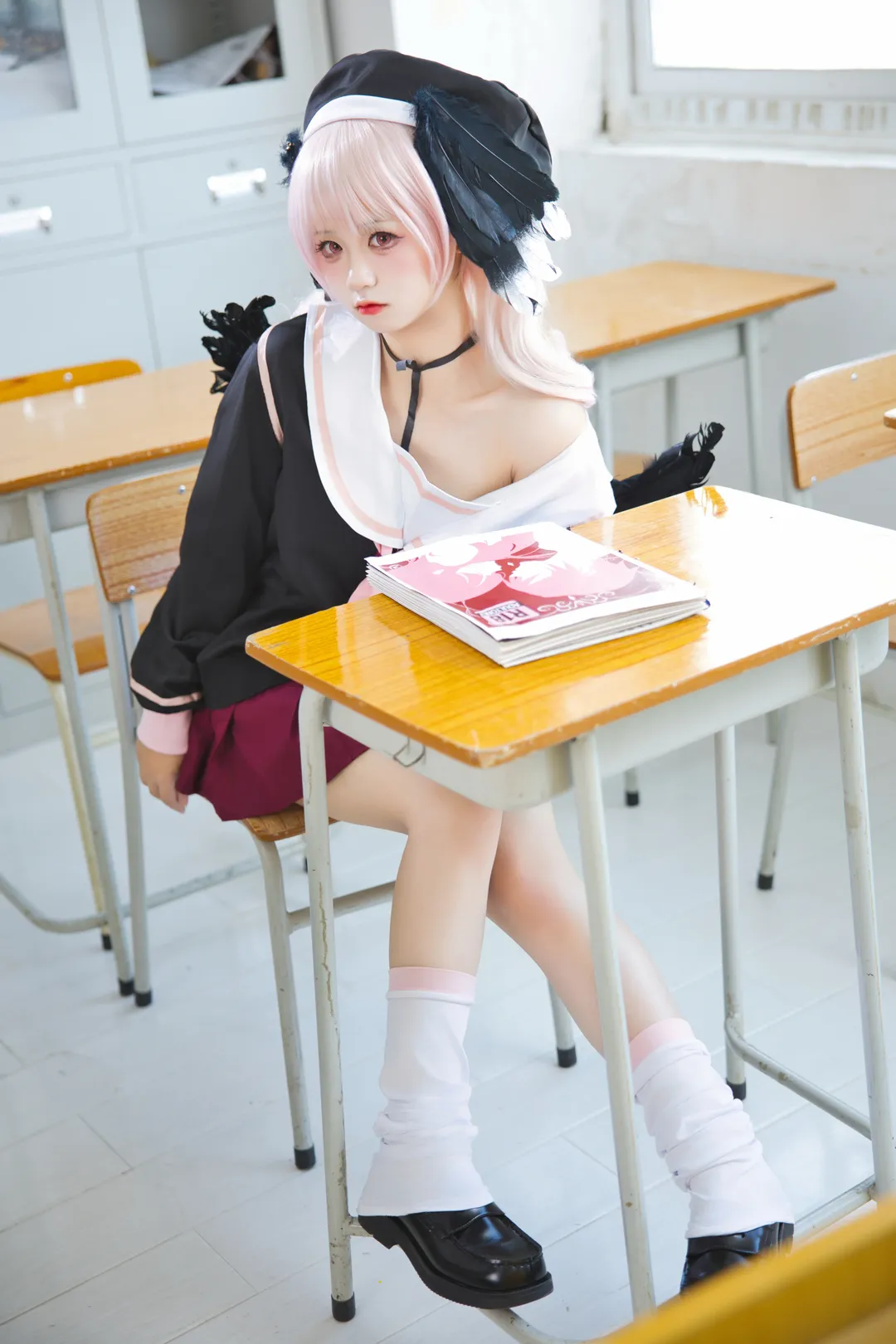 二次元少女, 蔚蓝档案, 下江小春cos, 校园写真, 白丝穿搭 - 第1张