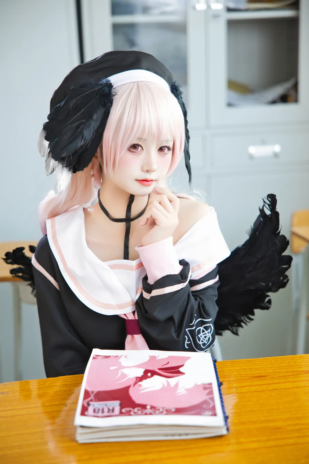 二次元少女, 蔚蓝档案, 下江小春cos, 校园写真, 白丝穿搭