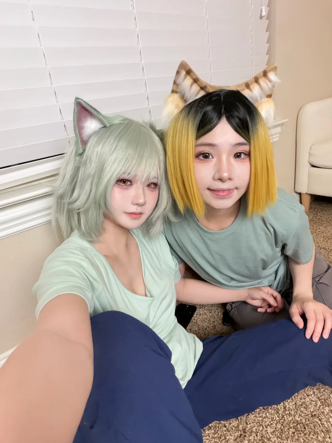 日常cos, 兽耳假发, 尼古喵喵cos, 居家猫娘, 自然光自拍 - 第1张