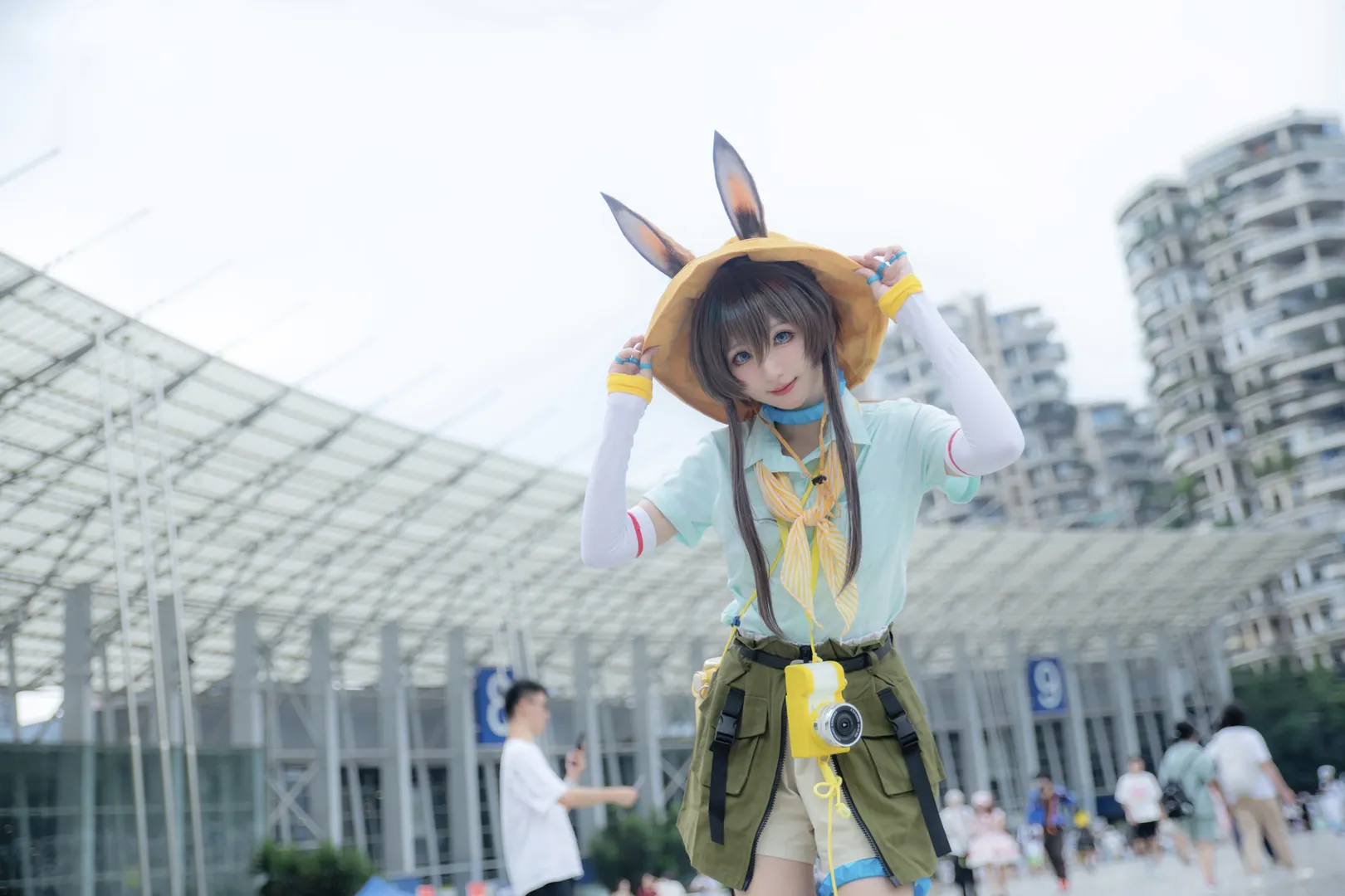 Arknights, Amiya cosplay, Portrait photography, CD29 convention photos, Convention styling - Image 2