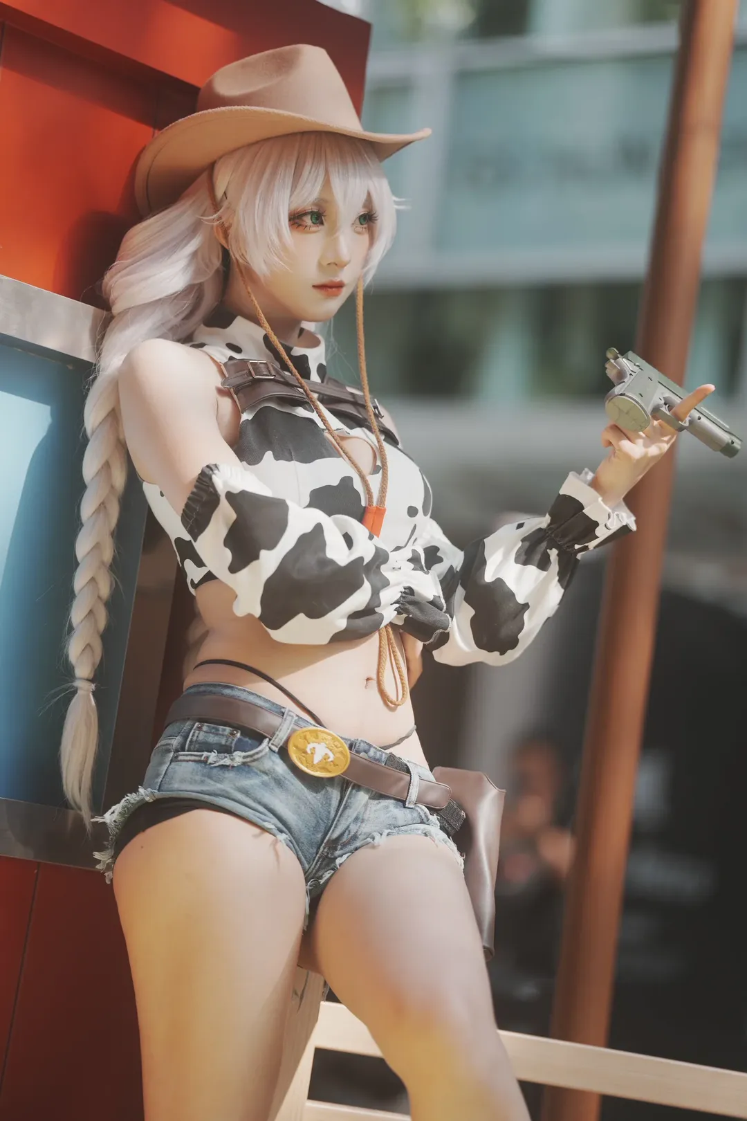 Azur Lane cosplay, Convention photography, Western cowboy style, Cow print top, Silver-white braided hair - Image 1