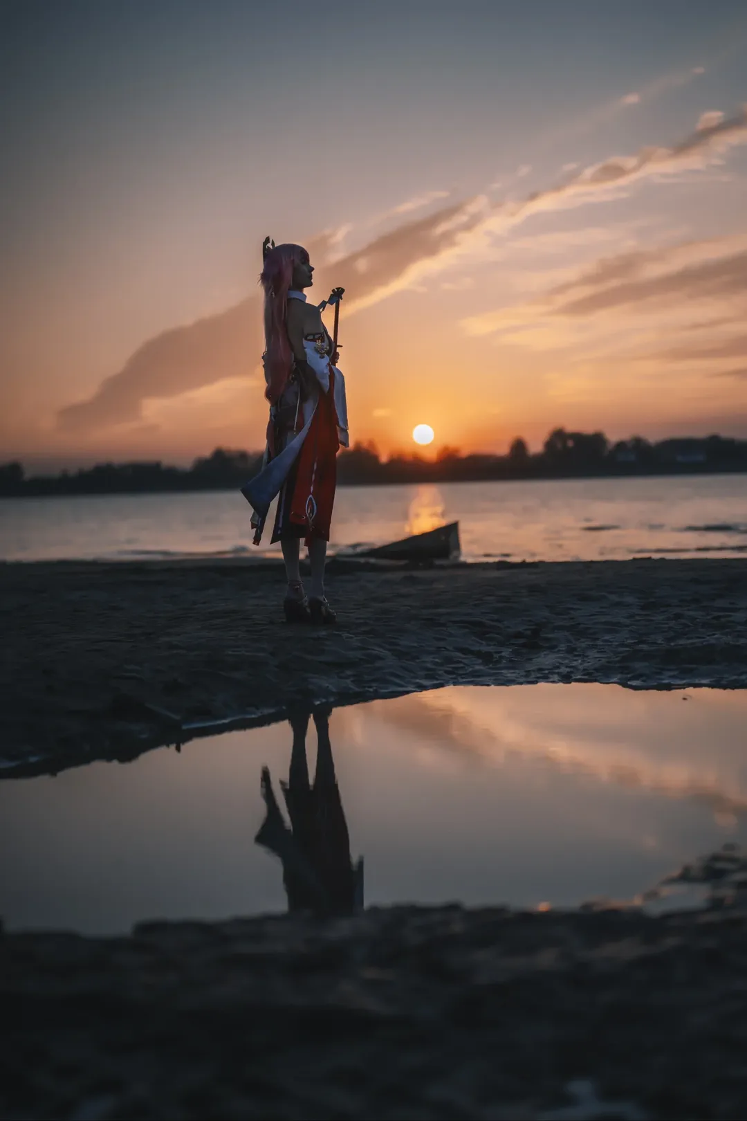 原神, 八重神子cos, 户外cosplay, 粉发cos, 白丝cos - 第2张
