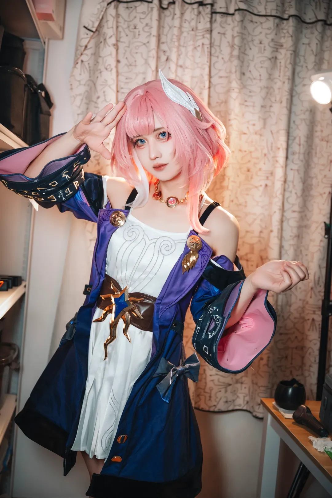 昔涟cos, 崩坏星穹铁道, 粉色假发, cosplay试妆, 蓝色美瞳 - 第3张