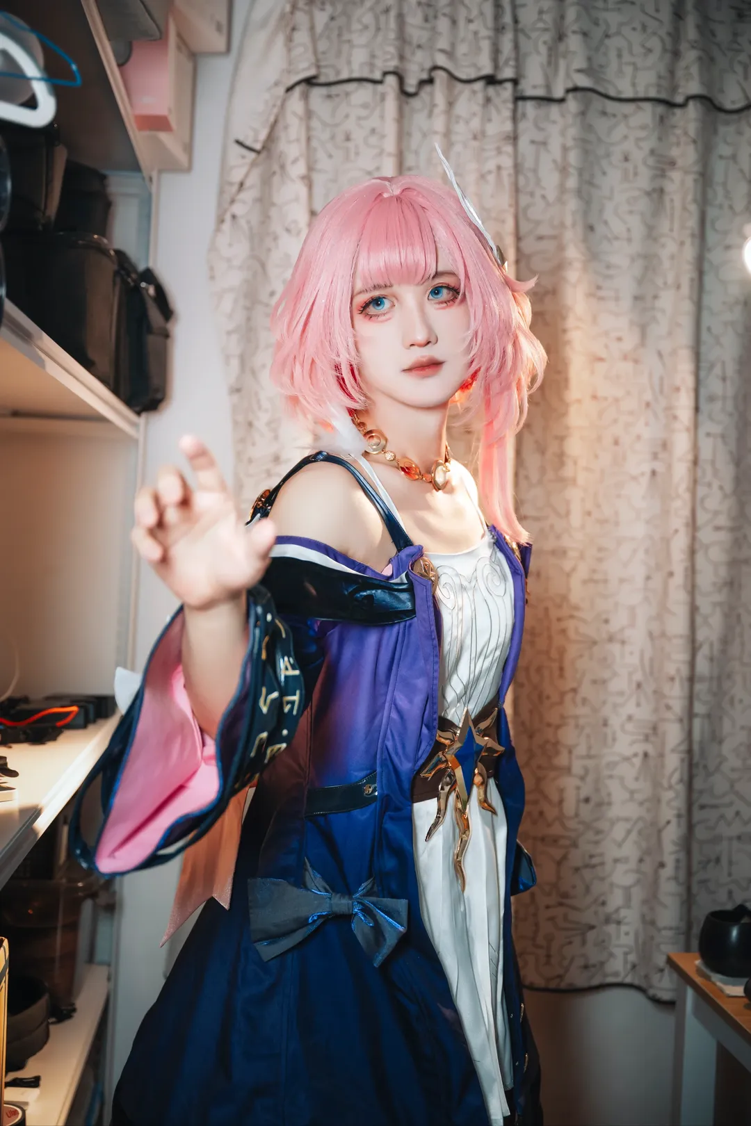昔涟cos, 崩坏星穹铁道, 粉色假发, cosplay试妆, 蓝色美瞳 - 第8张