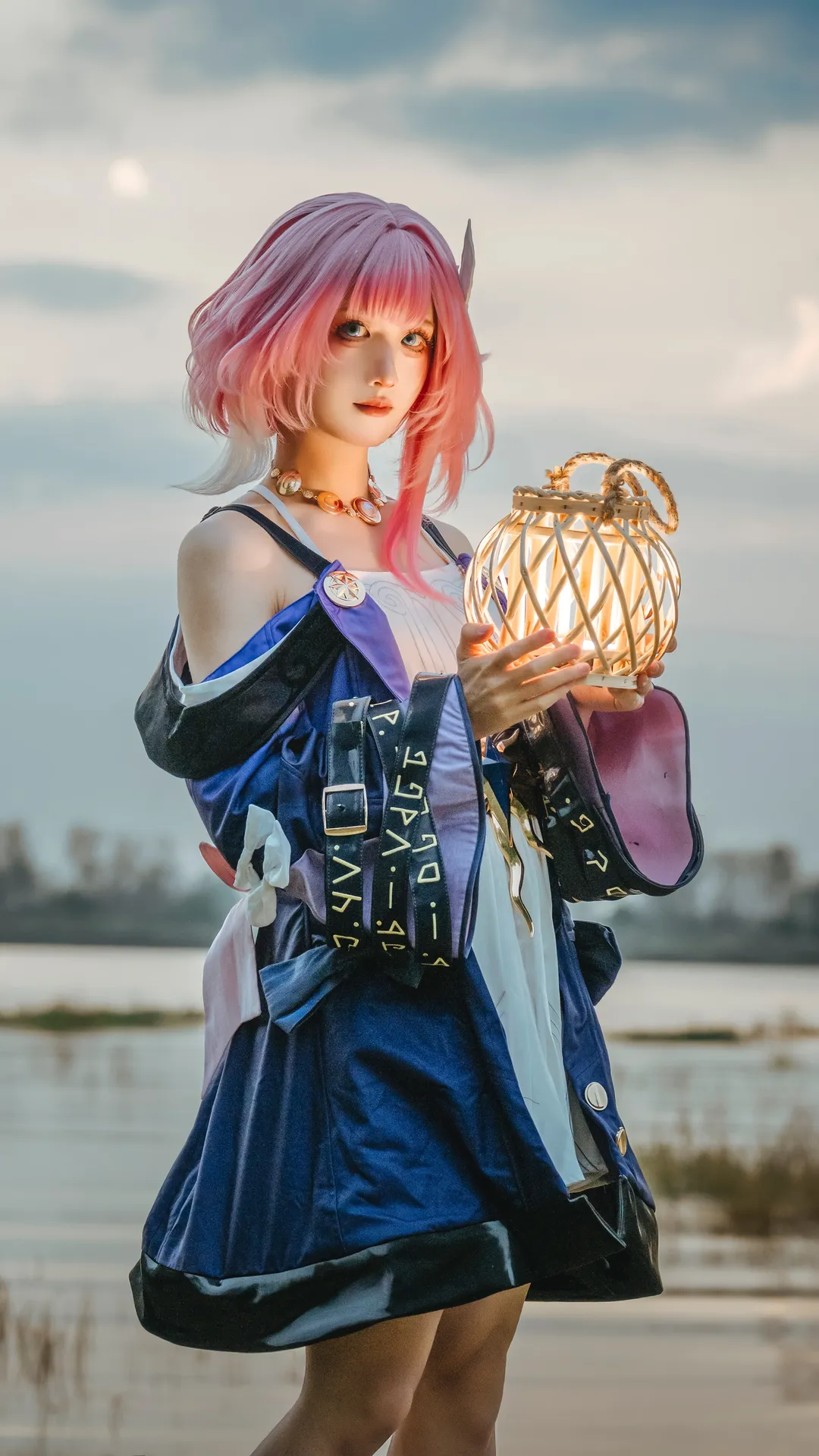 キュレネ コスプレ, 崩壊：スターレイル, コスプレ撮影, 二次元キャラクター, 屋外ポートレート